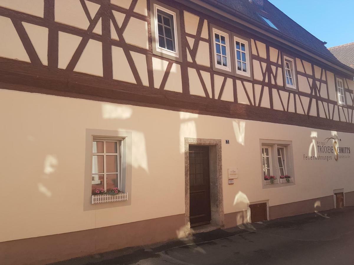 Ferienwohnung, Weingut Trockene Schmitts ランダースアッカー エクステリア 写真